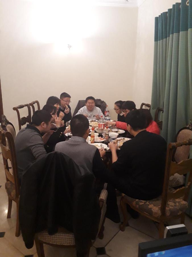 Executive Galaxy Guest House איסלמאבד מראה חיצוני תמונה