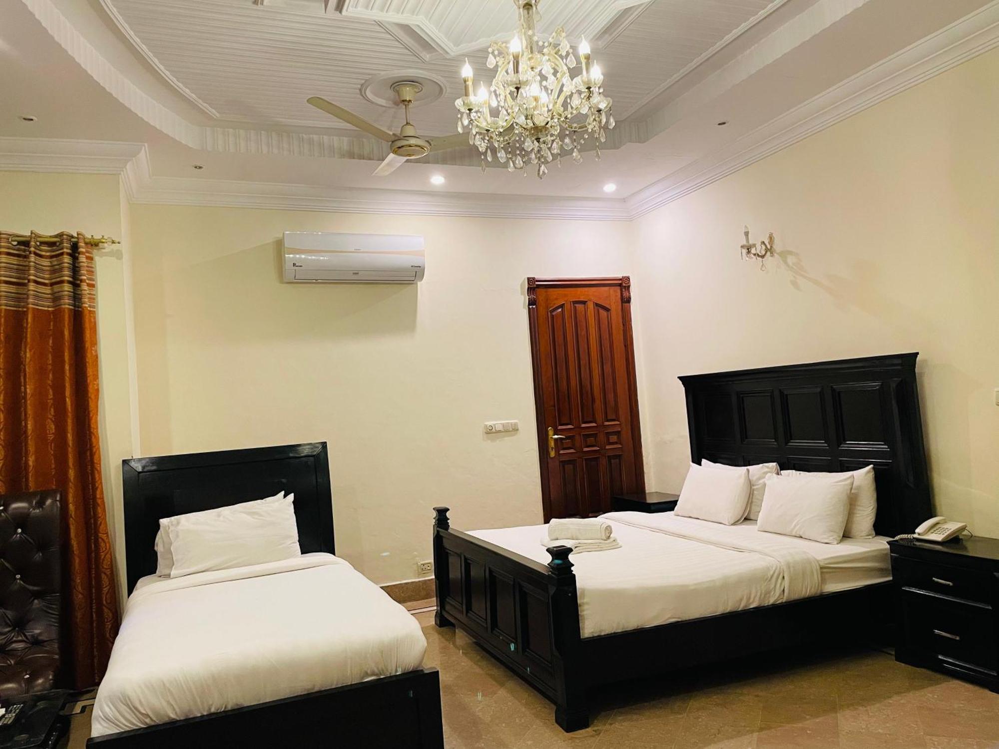 Executive Galaxy Guest House איסלמאבד מראה חיצוני תמונה