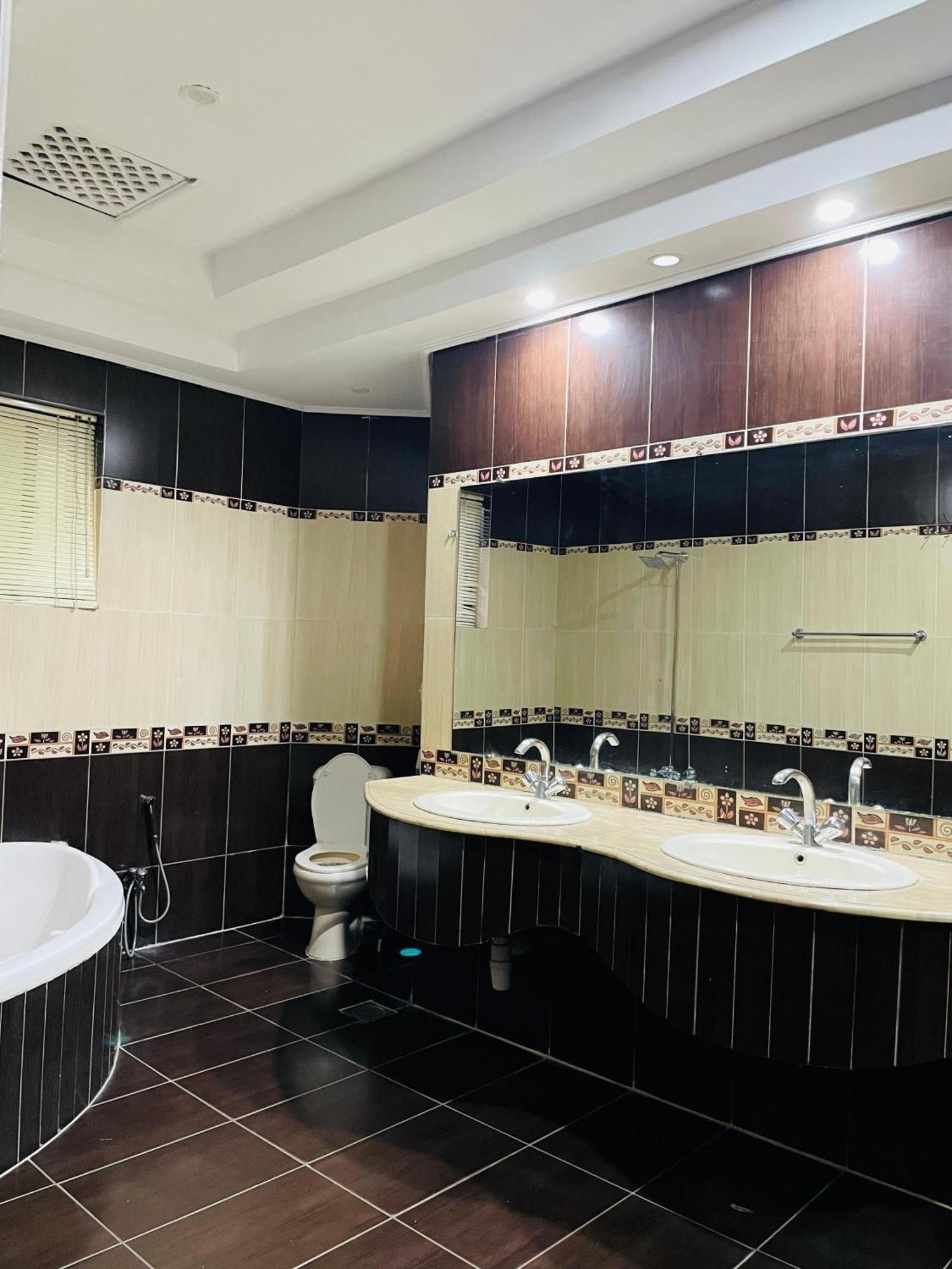 Executive Galaxy Guest House איסלמאבד מראה חיצוני תמונה