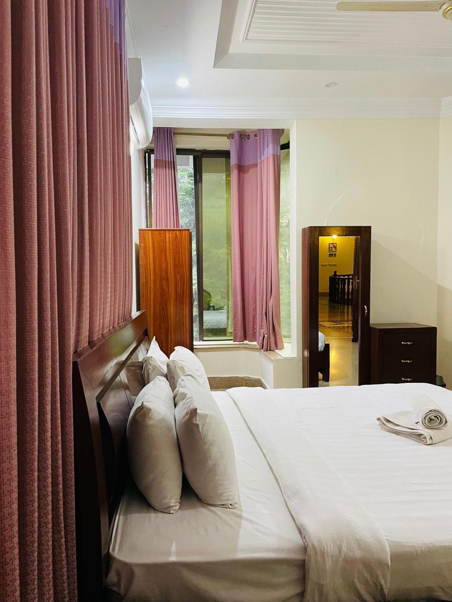 Executive Galaxy Guest House איסלמאבד מראה חיצוני תמונה